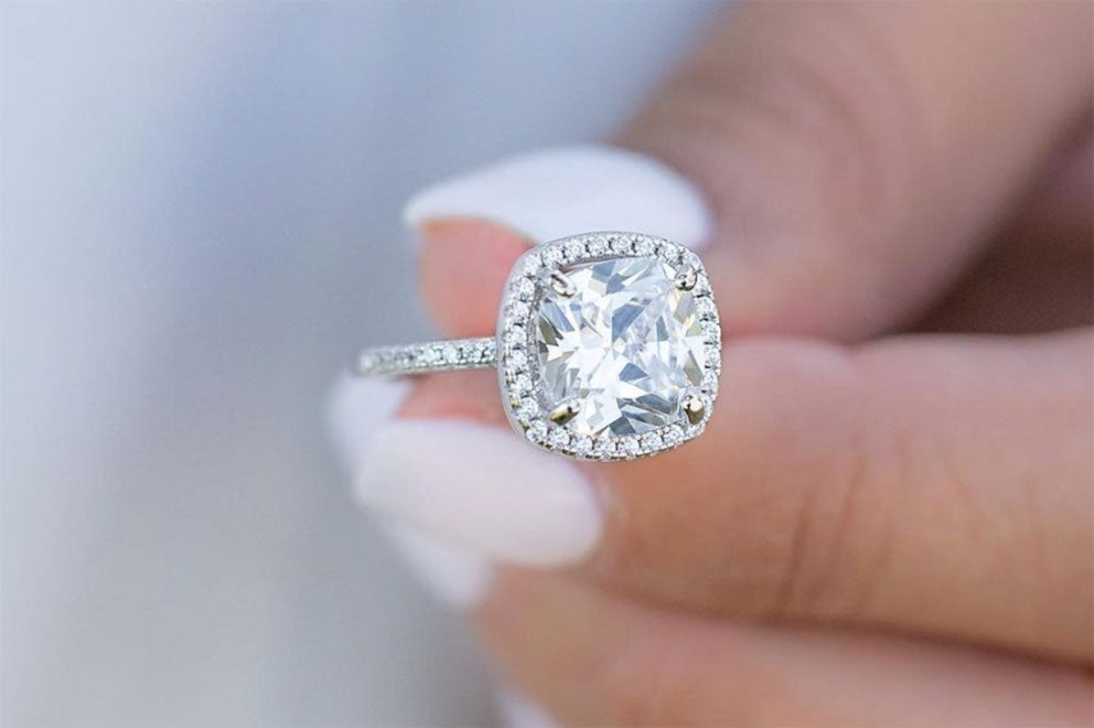 holding cushion cut ring