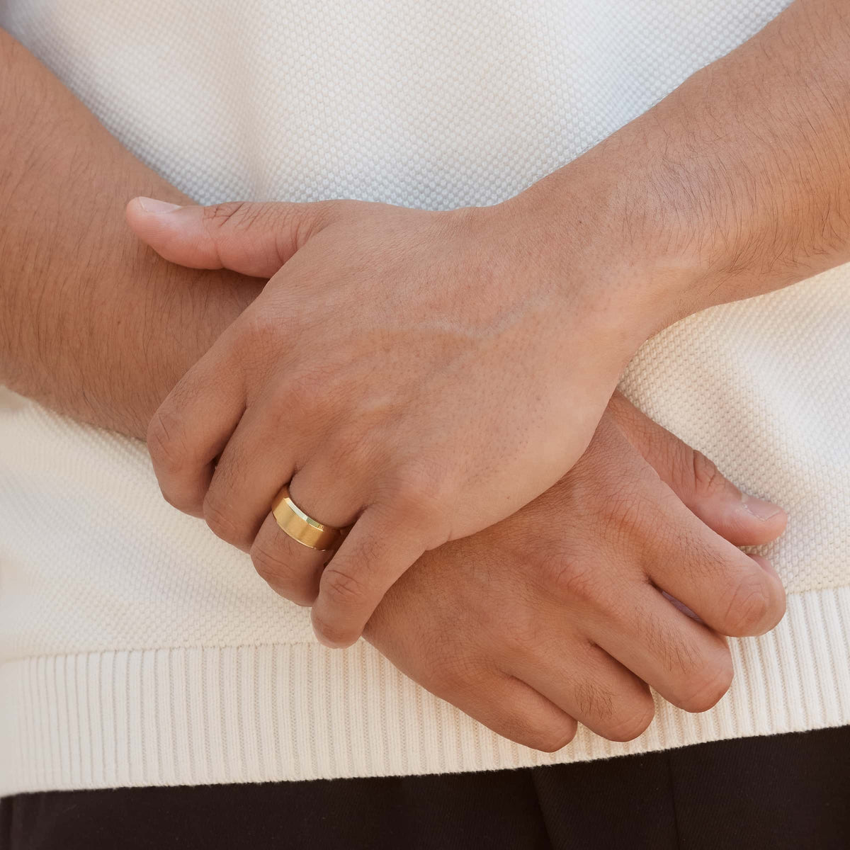 gold 8mm stainless steel band on model