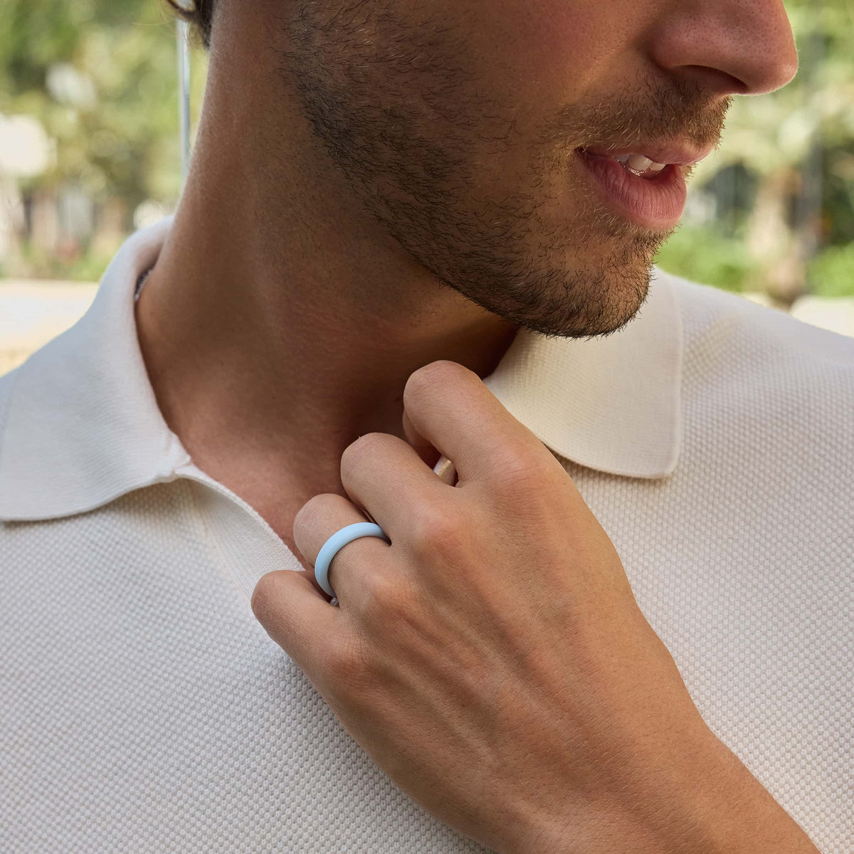 light blue 5mm silicone band on model